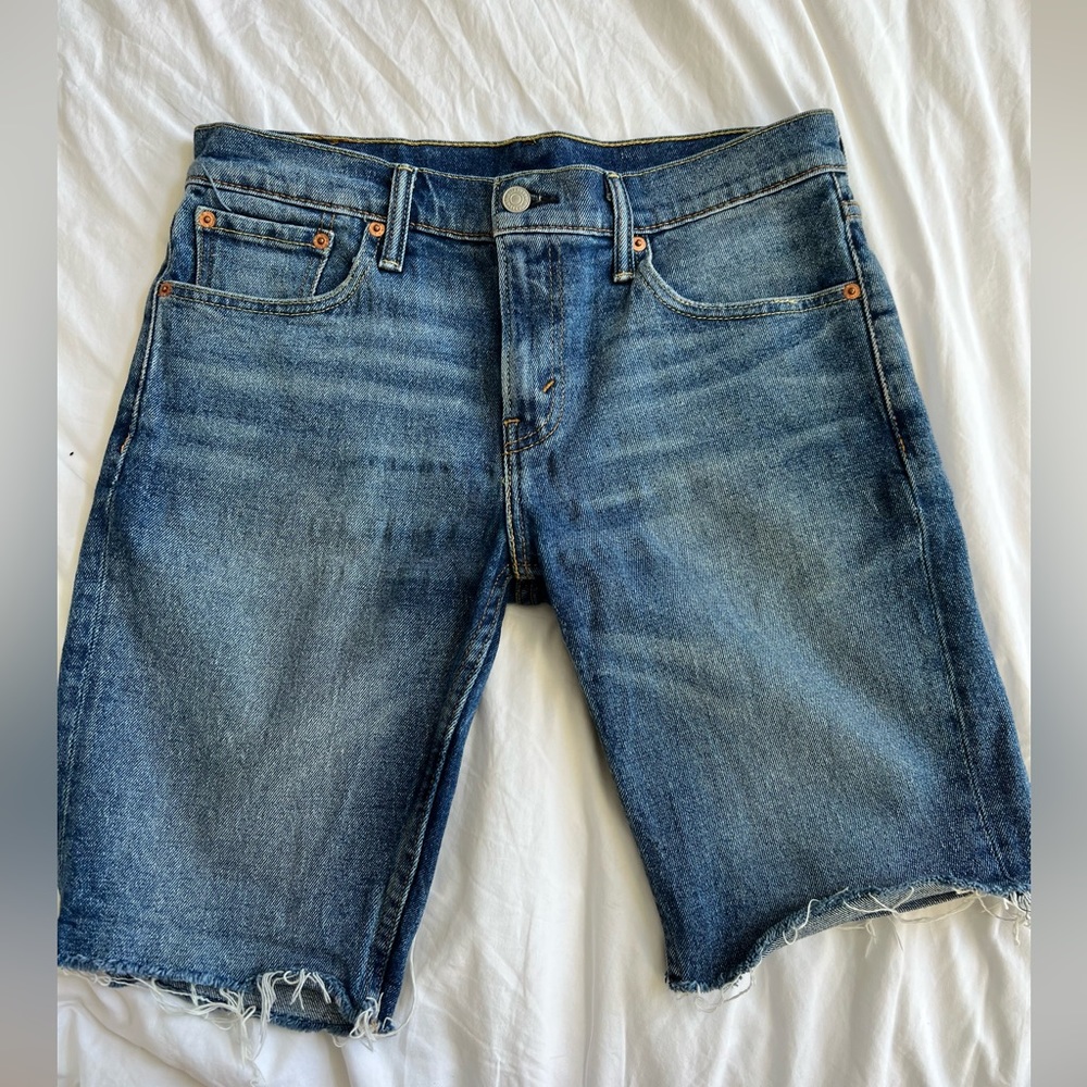 Levi’s Men’s Jean Shorts Size 30 Waist. Great Condition!